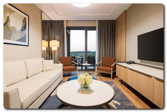 Movenpick Living Istanbul Camlivadi